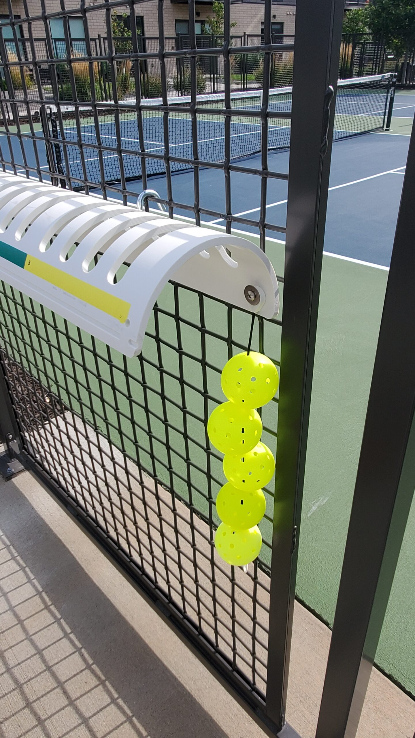 Ball Storage at the Rack "The Pickle-Line"